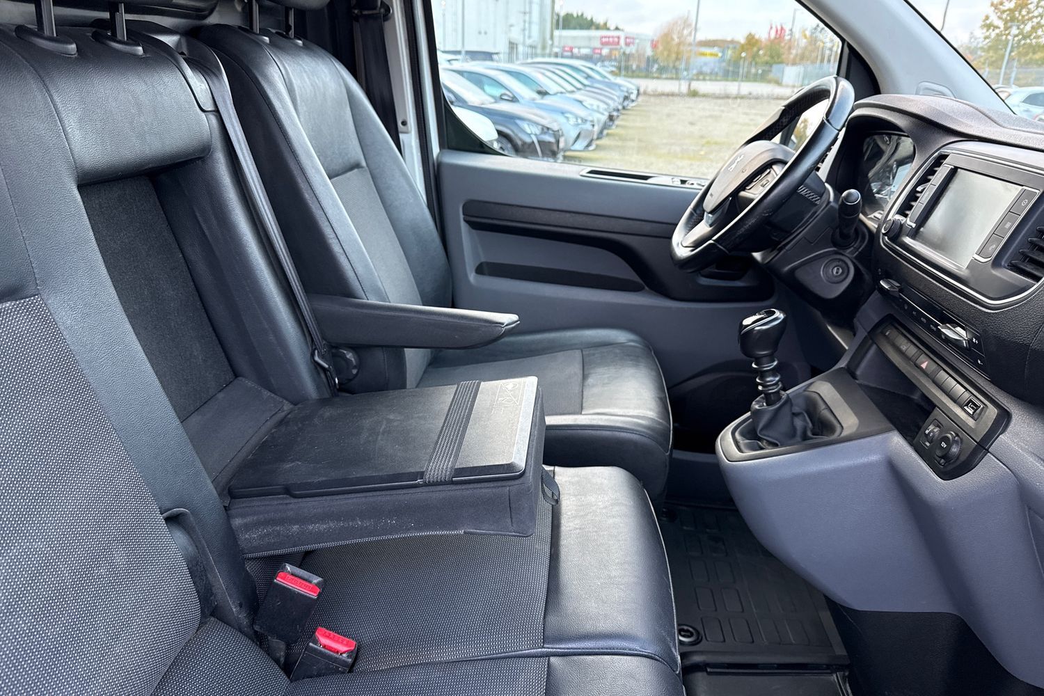 Billede af Peugeot Expert L3 2,0 BlueHDi Premium Pro 122HK Van 6g