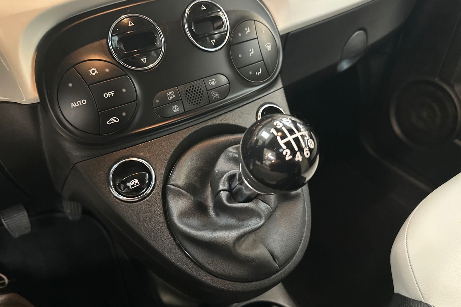 Billede af Fiat 500 1,0 Mild hybrid DolceVita Pack 70HK 3d 6g
