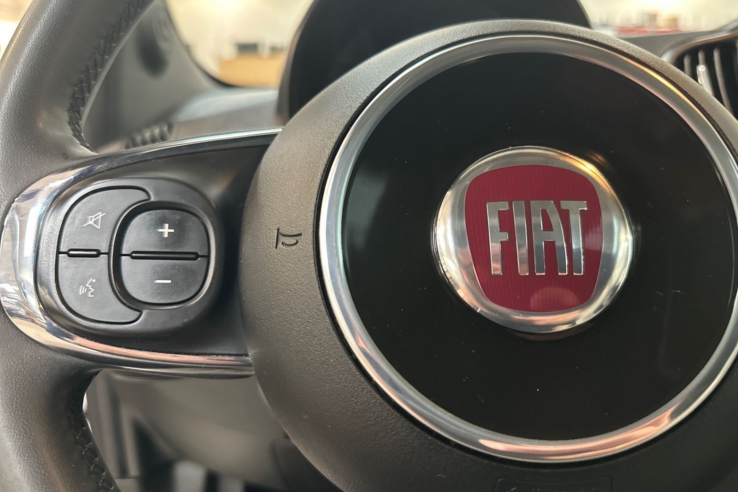 Billede af Fiat 500 1,0 Mild hybrid DolceVita Pack 70HK 3d 6g
