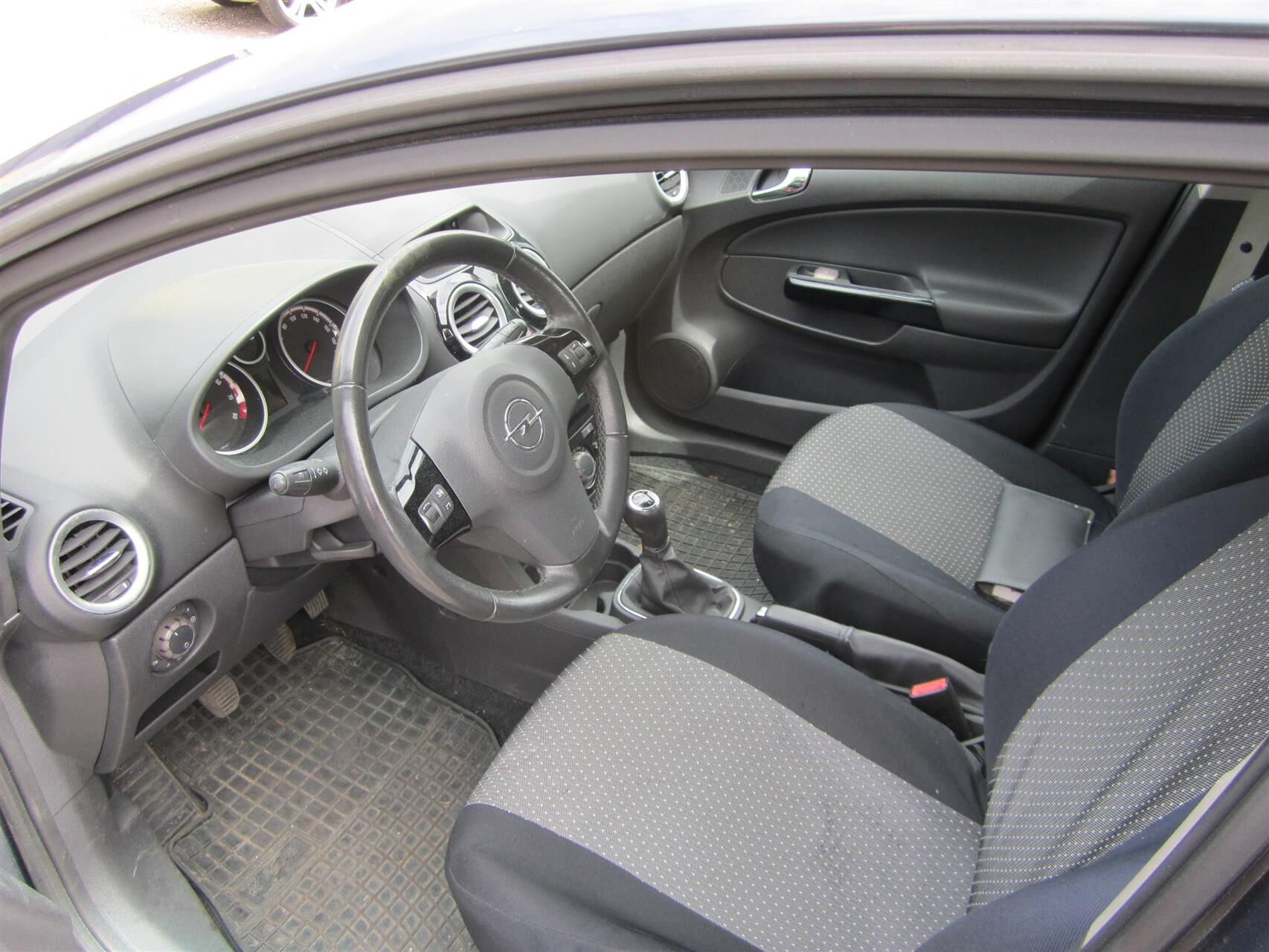 Billede af Opel Corsa 1,4 Twinport Cosmo 100HK 5d