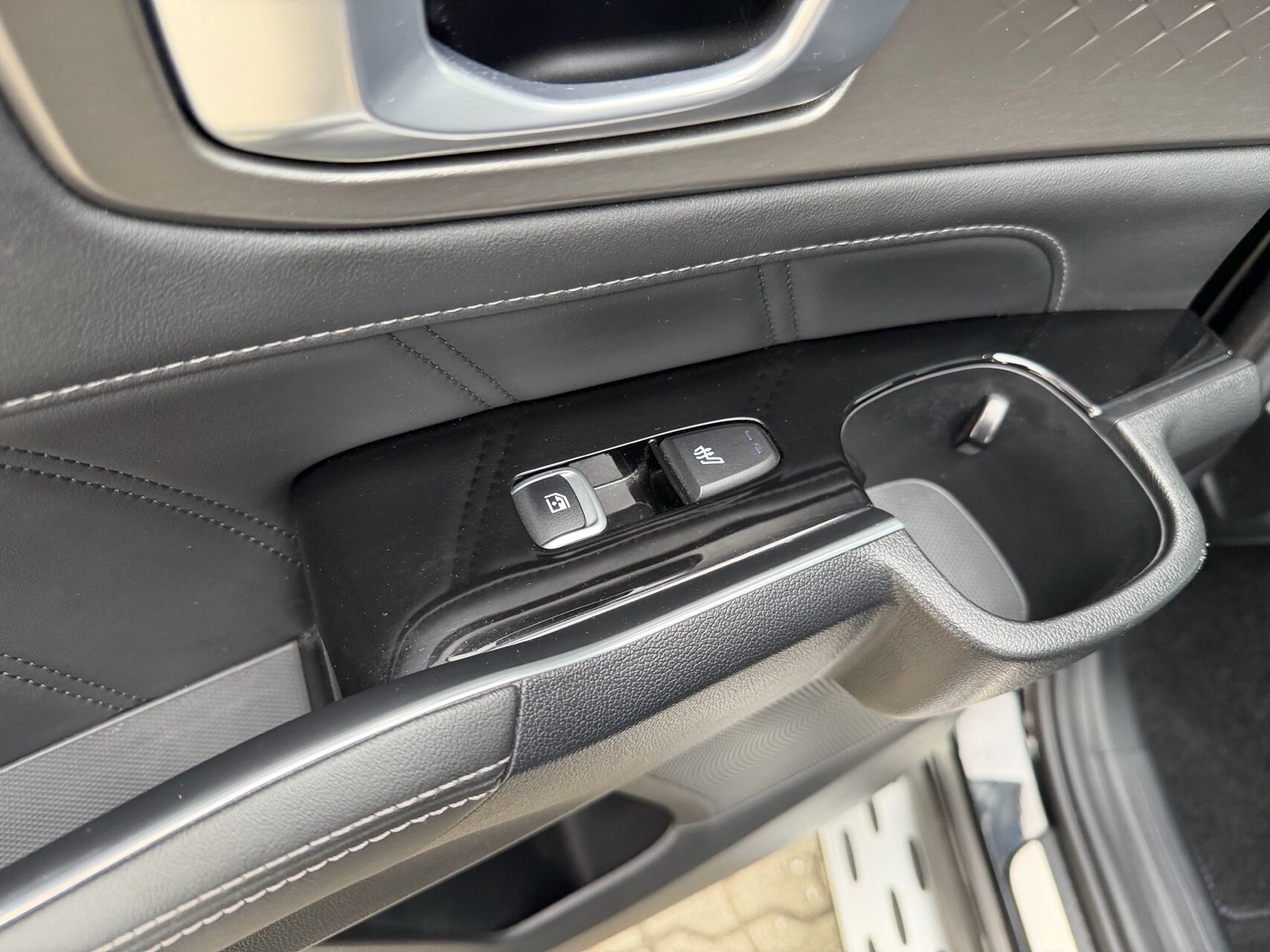 Billede af Kia Sorento 1,6 T-GDI PHEV  Plugin-hybrid Premium 4WD 265HK 5d 6g Aut.