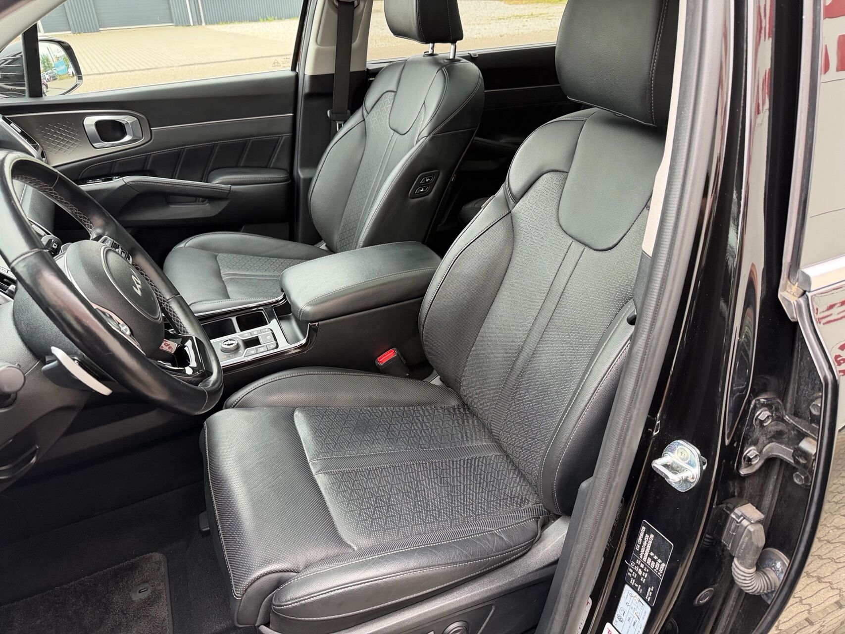 Billede af Kia Sorento 1,6 T-GDI PHEV  Plugin-hybrid Premium 4WD 265HK 5d 6g Aut.