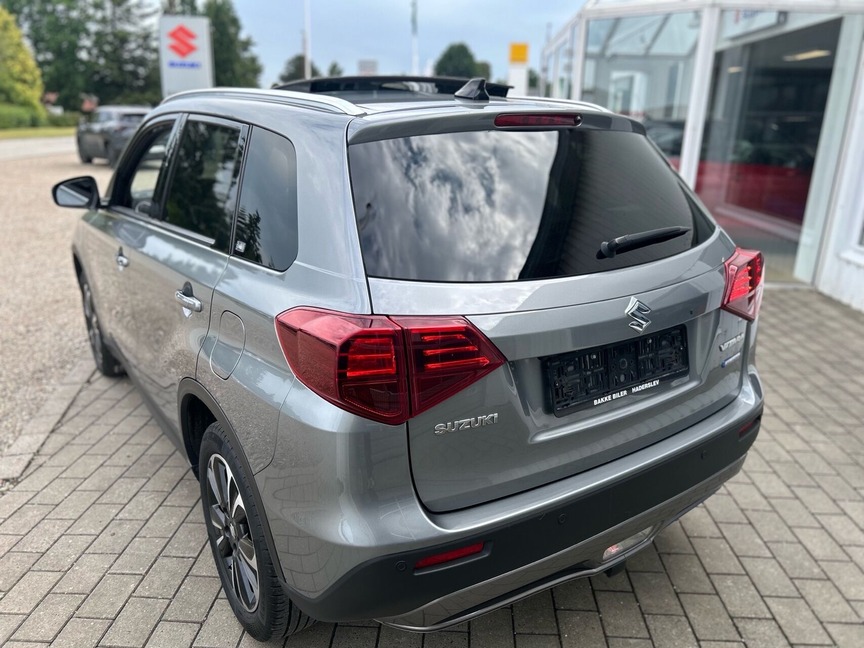 Billede af Suzuki Vitara 1,4 Boosterjet  Mild hybrid Adventure 129HK 5d 6g Aut.