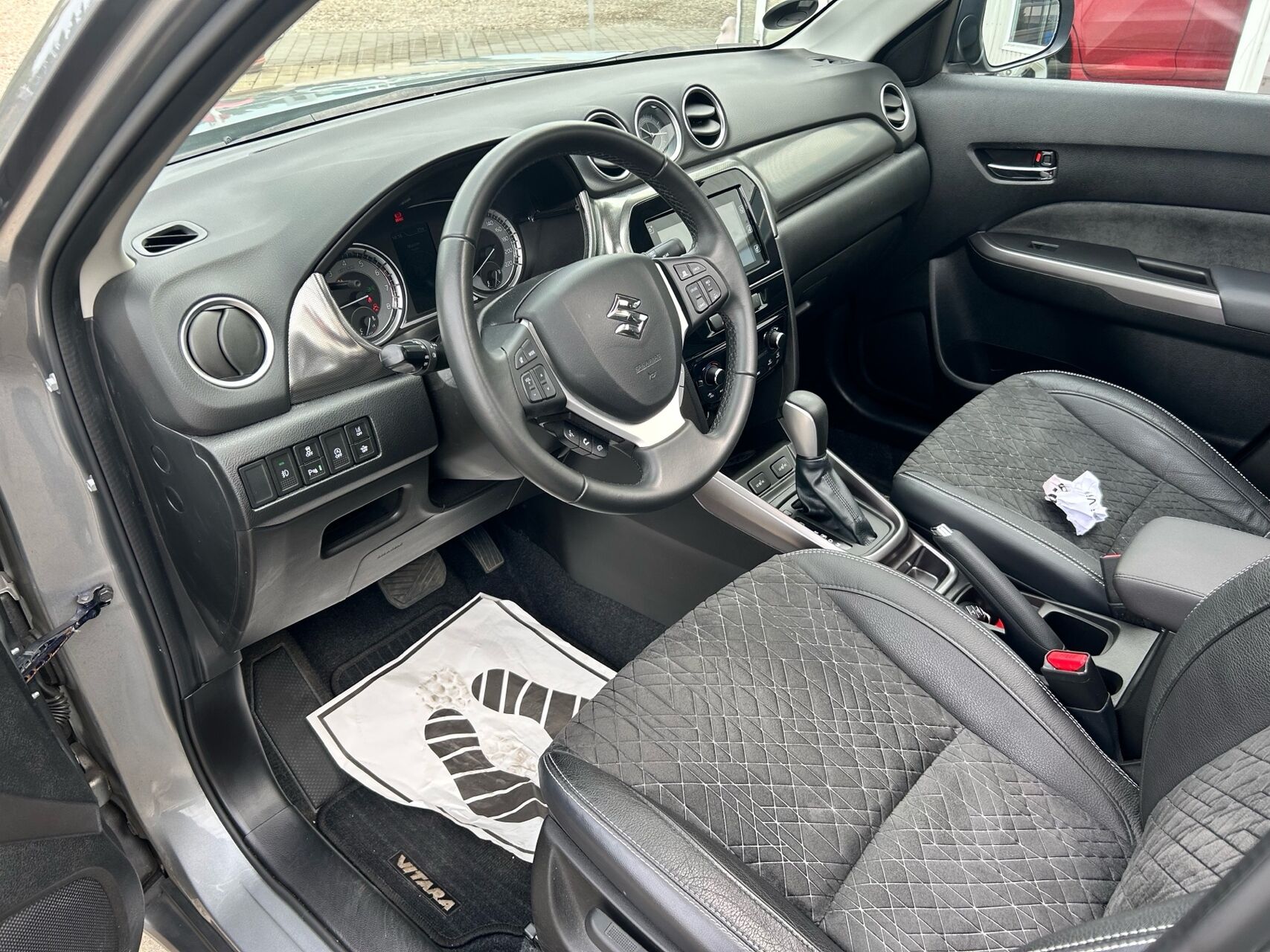Billede af Suzuki Vitara 1,4 Boosterjet  Mild hybrid Adventure 129HK 5d 6g Aut.