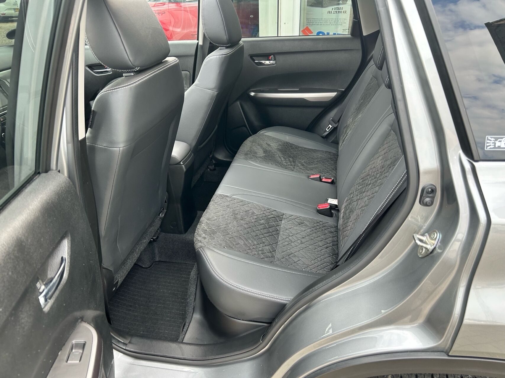 Billede af Suzuki Vitara 1,4 Boosterjet  Mild hybrid Adventure 129HK 5d 6g Aut.