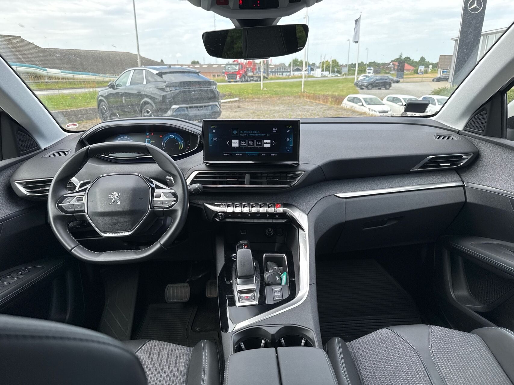 Billede af Peugeot 3008 1,6 PureTech  Plugin-hybrid Allure Pack EAT8 225HK 5d 8g Aut.