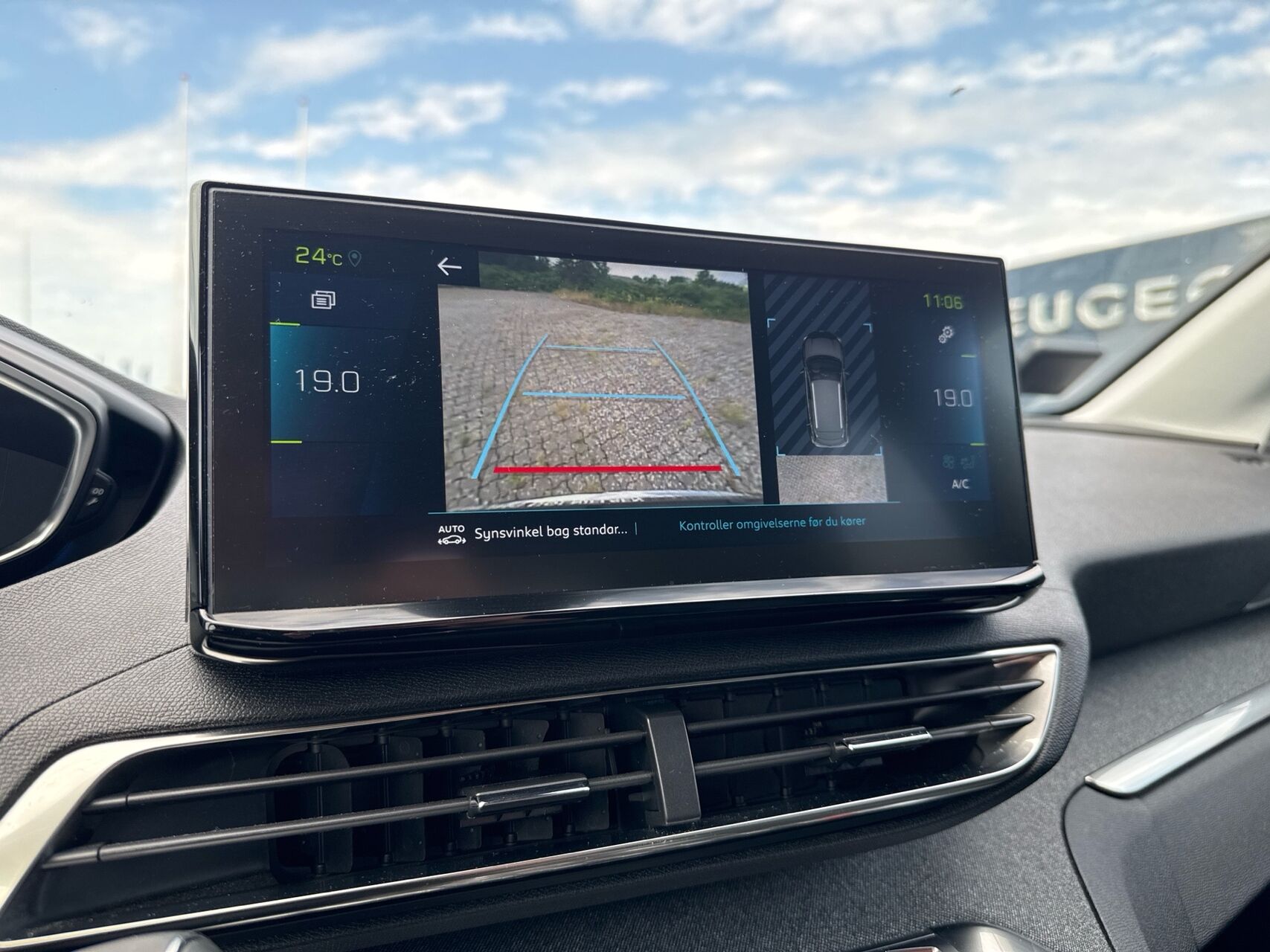 Billede af Peugeot 3008 1,6 PureTech  Plugin-hybrid Allure Pack EAT8 225HK 5d 8g Aut.