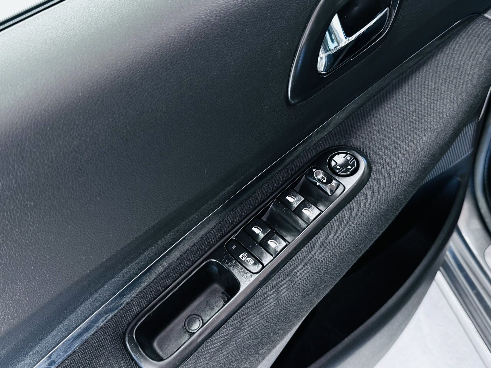 Billede af Peugeot 3008 1,6 HDI Style 114HK 6g