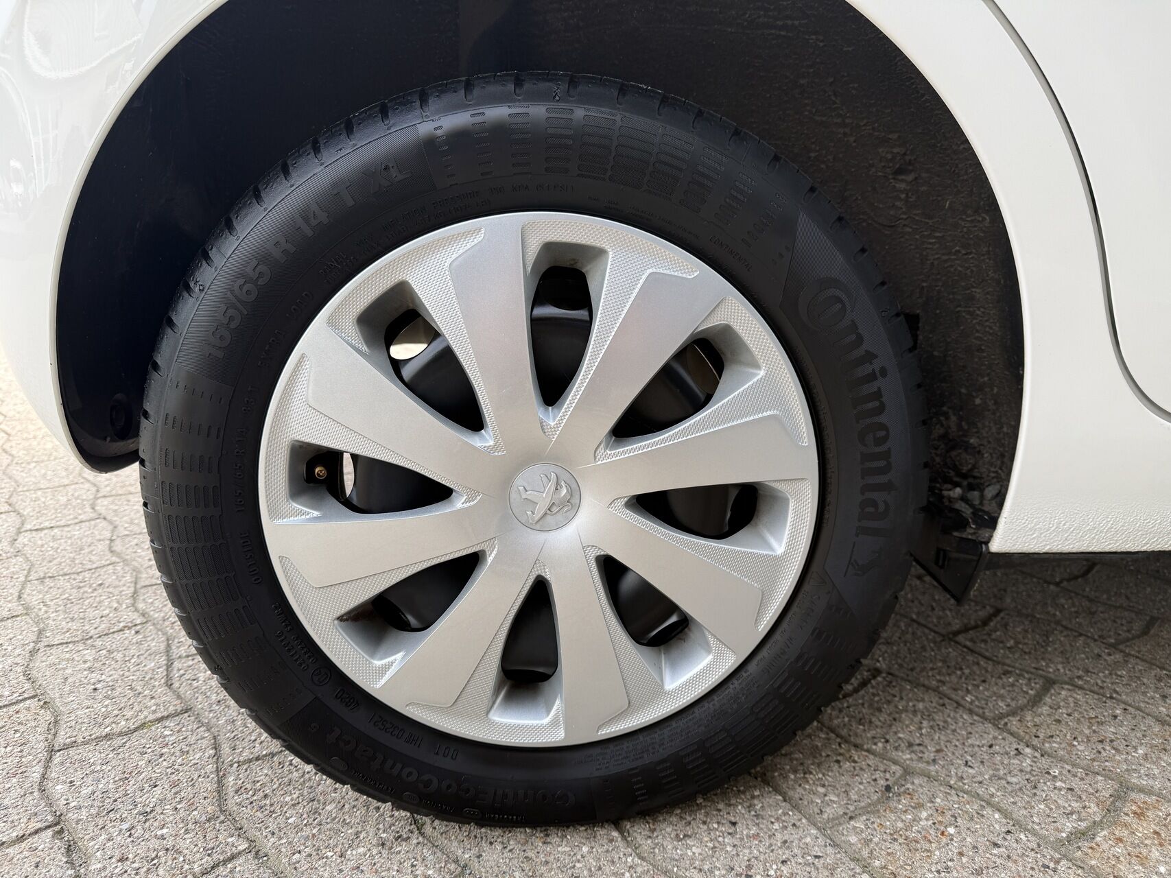 Billede af Peugeot 108 1,0 e-Vti Prime 72HK 5d