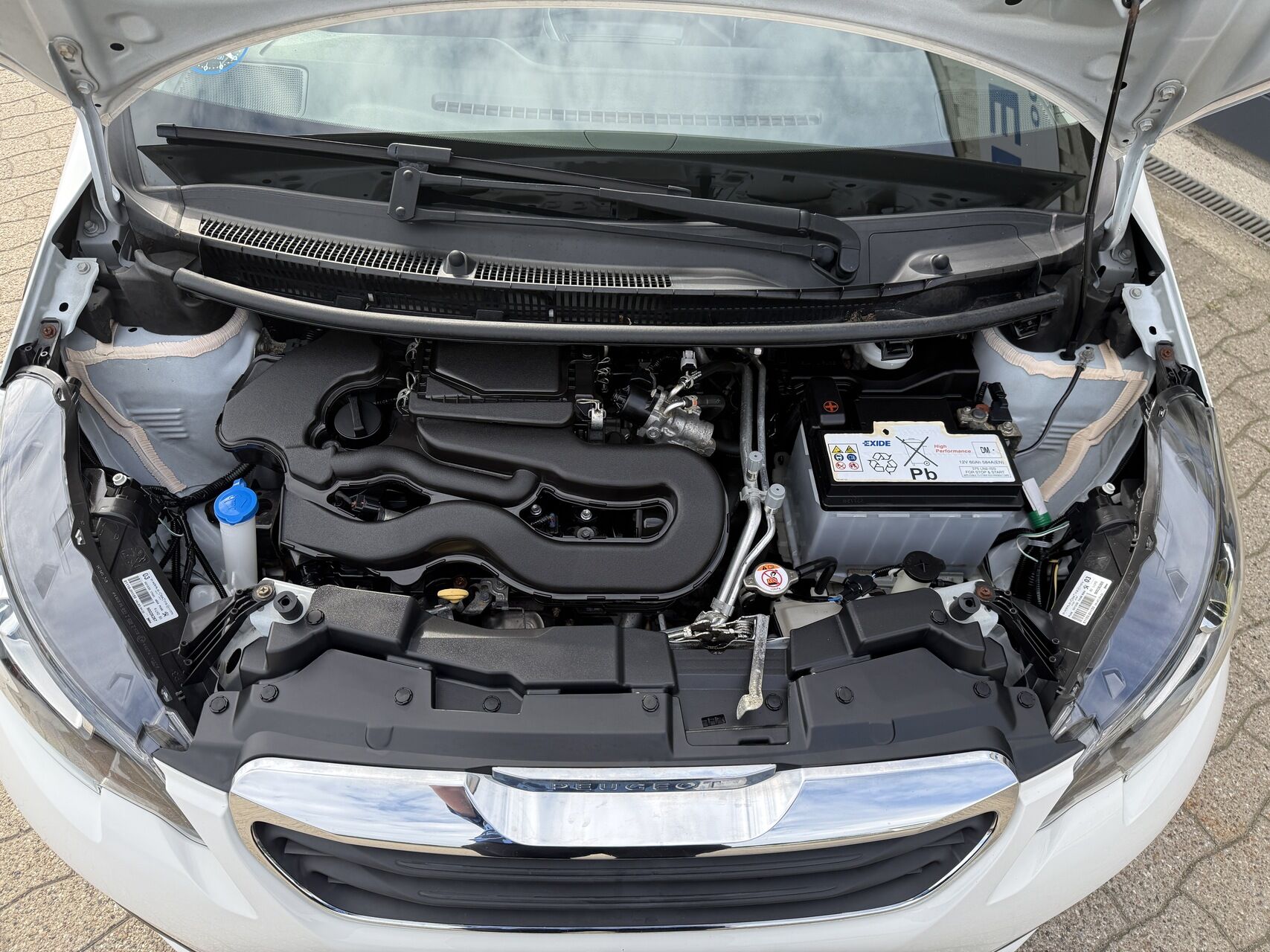 Billede af Peugeot 108 1,0 e-Vti Prime 72HK 5d