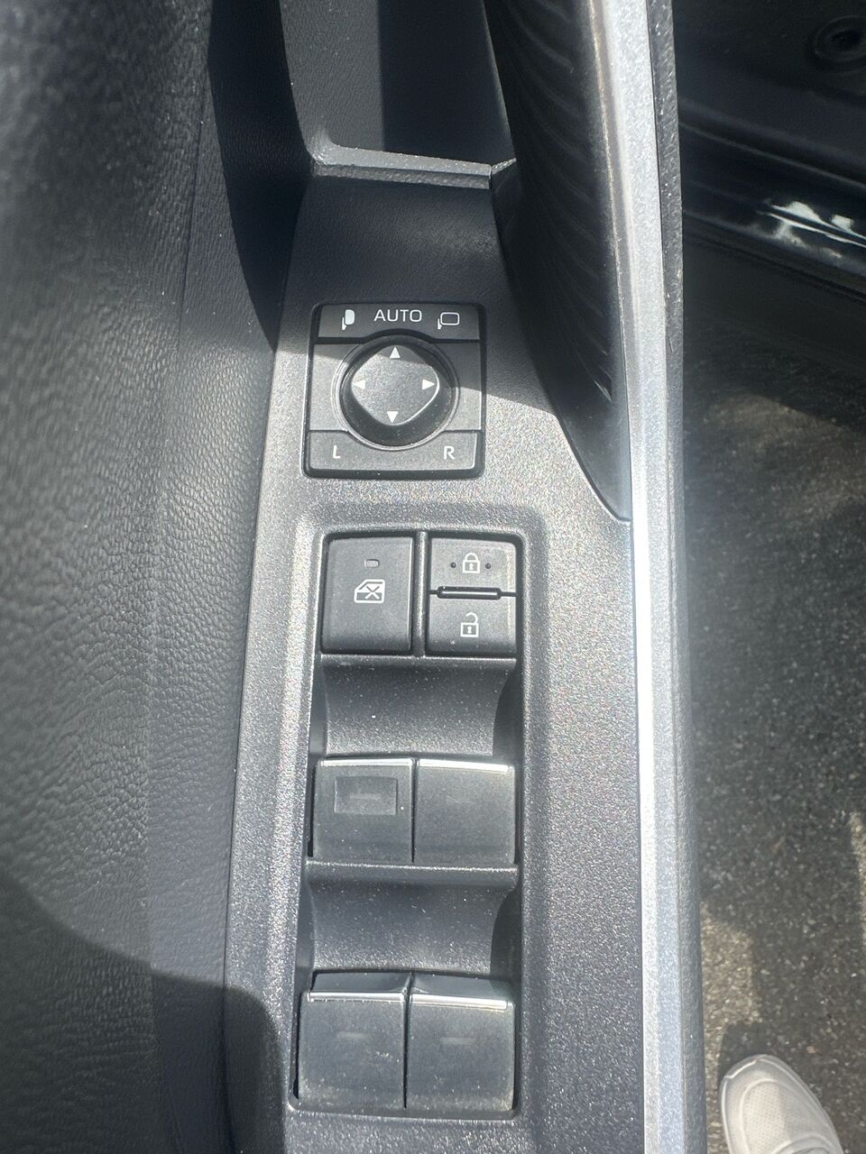 Billede af Toyota RAV4 Plug-in 2,5 Plugin-hybrid H3 Premium AWD 306HK 5d 6g Aut.