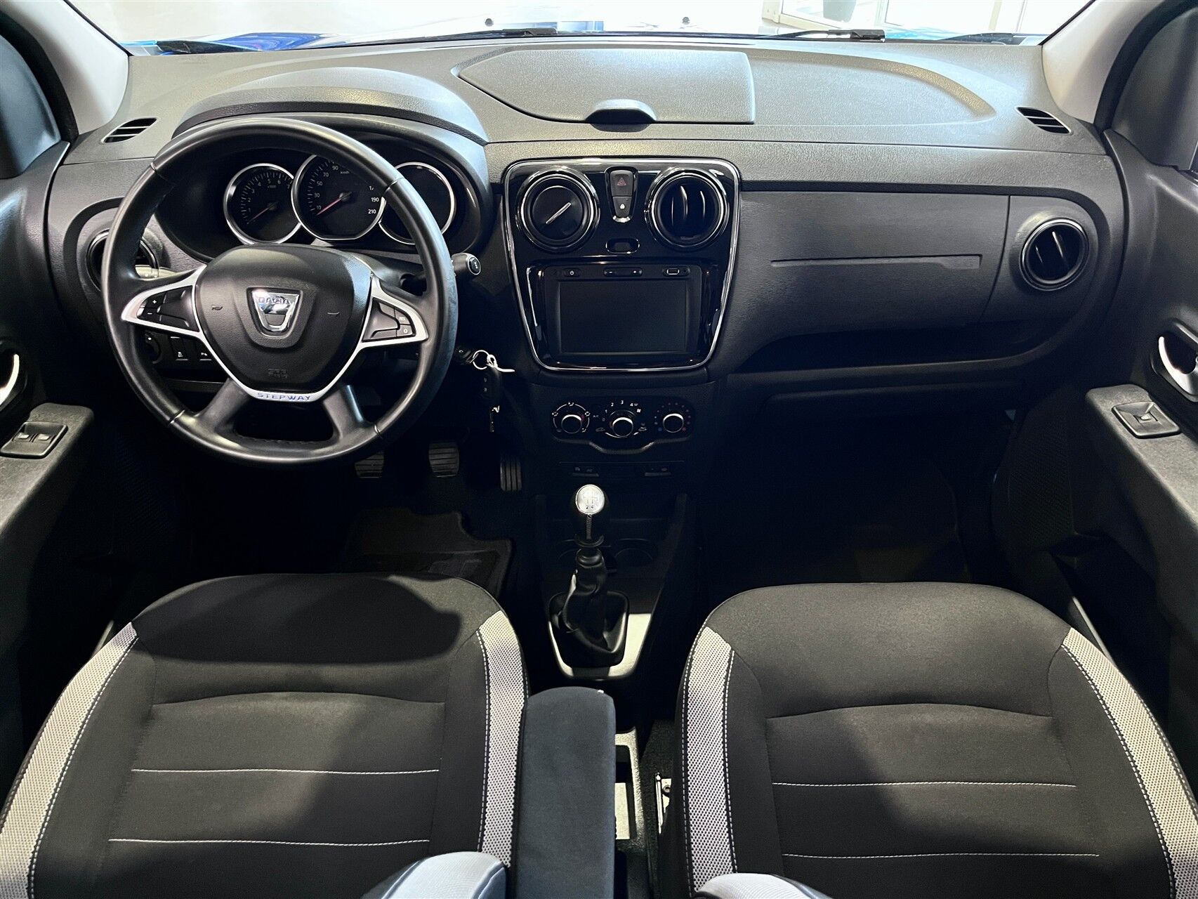 Billede af Dacia Lodgy 7 Sæder 1,5 Blue dCi Stepway Start/Stop 95HK 6g