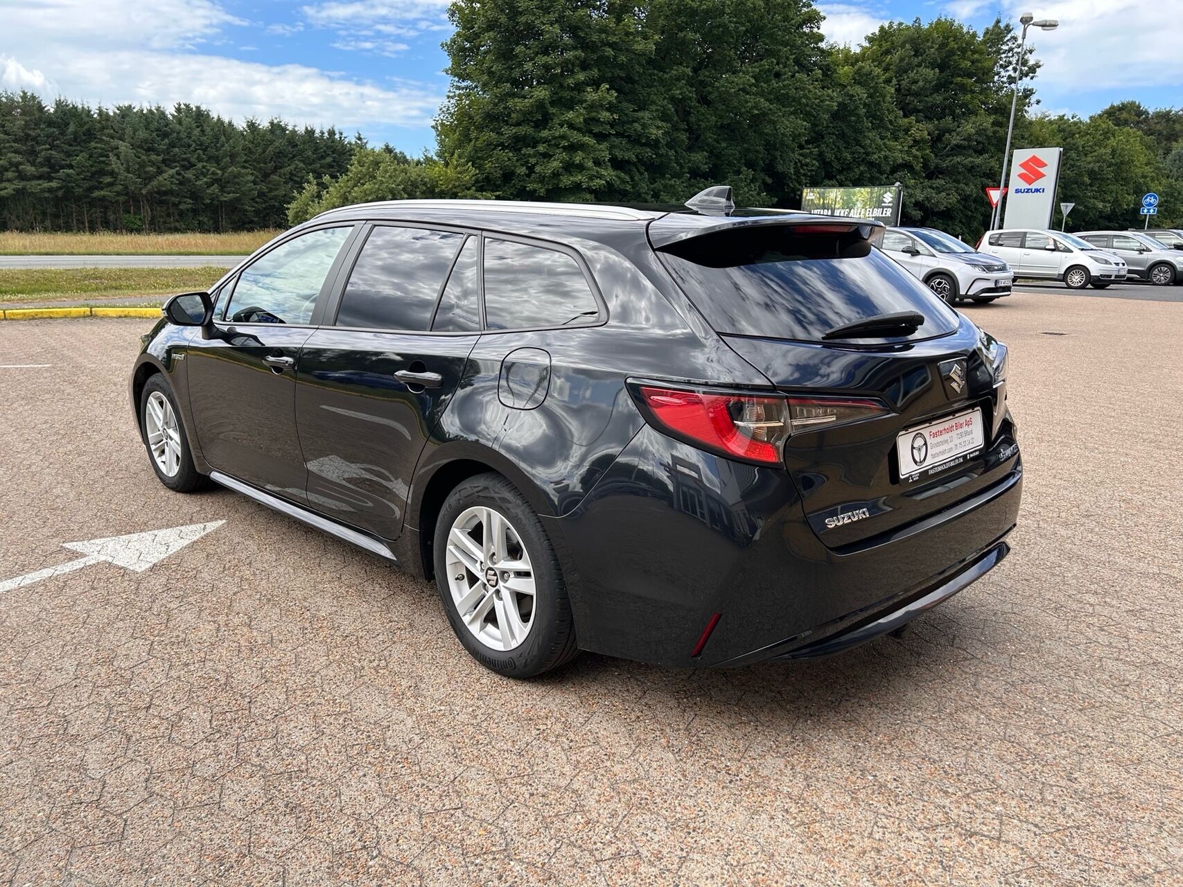 Billede af Suzuki Swace 1,8 Hybrid Active E-CVT 122HK Stc Trinl. Gear