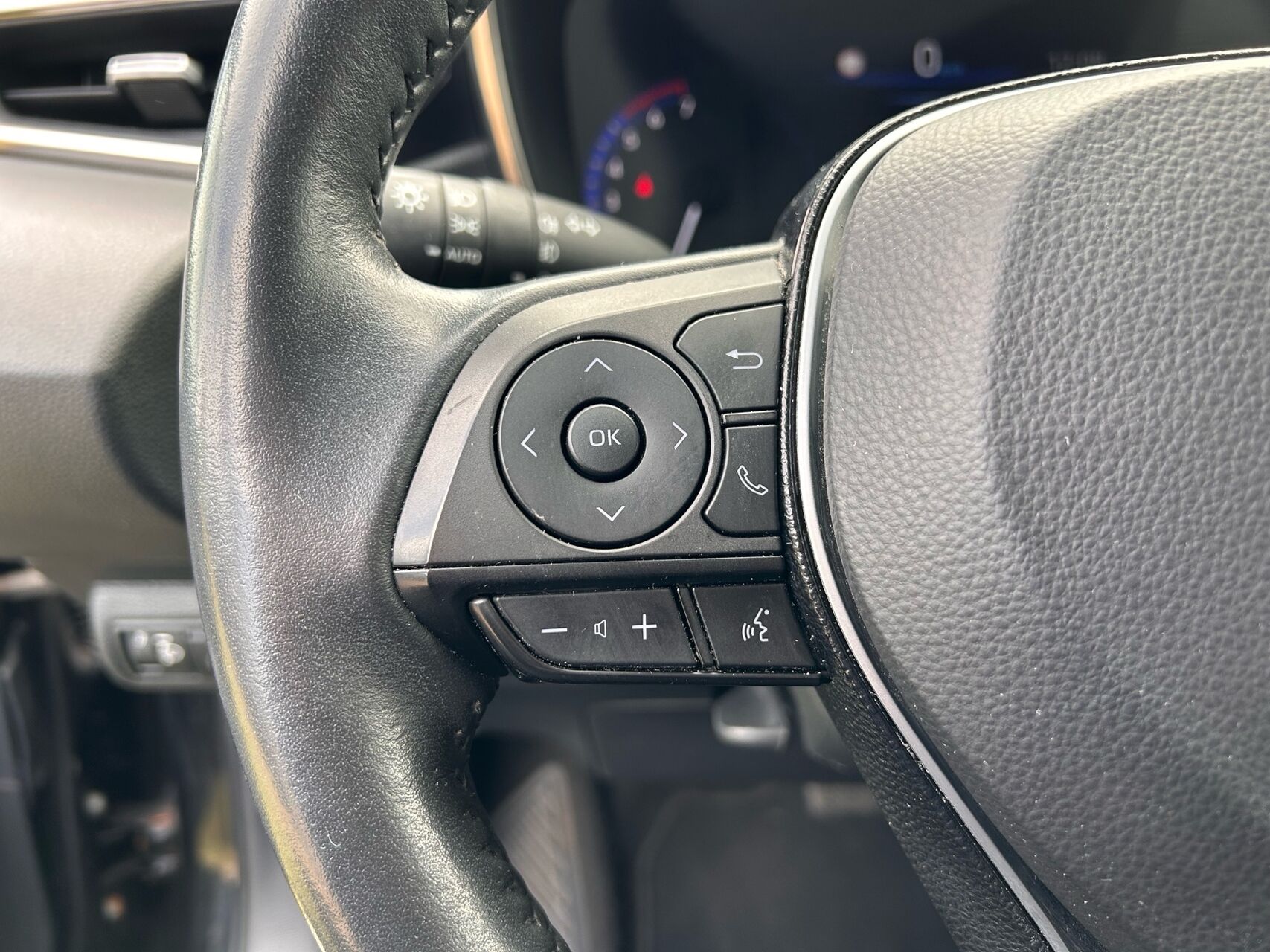 Billede af Suzuki Swace 1,8 Hybrid Active E-CVT 122HK Stc Trinl. Gear