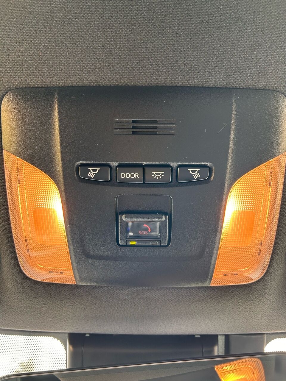 Billede af Suzuki Swace 1,8 Hybrid Active E-CVT 122HK Stc Trinl. Gear