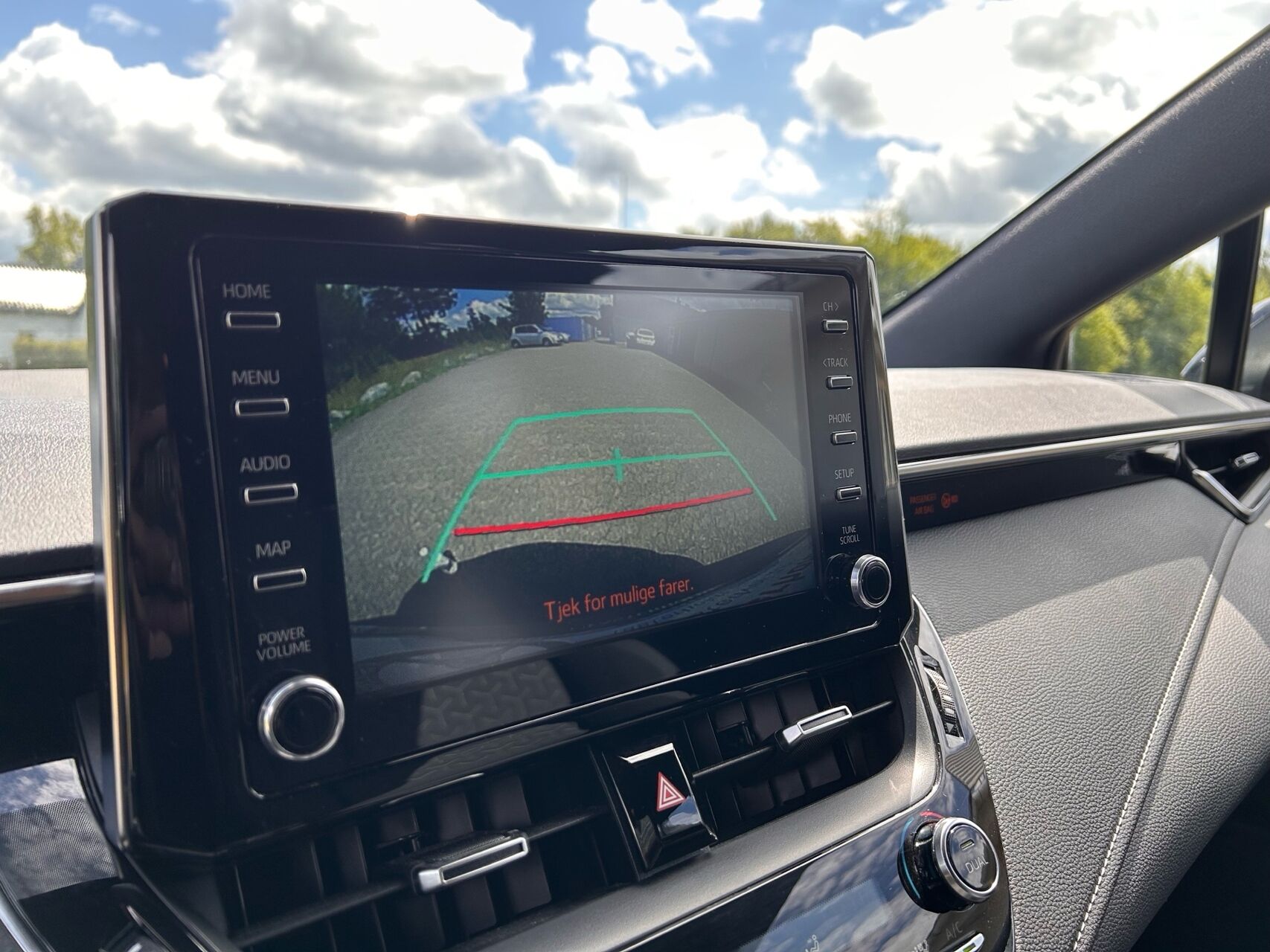 Billede af Suzuki Swace 1,8 Hybrid Active E-CVT 122HK Stc Trinl. Gear