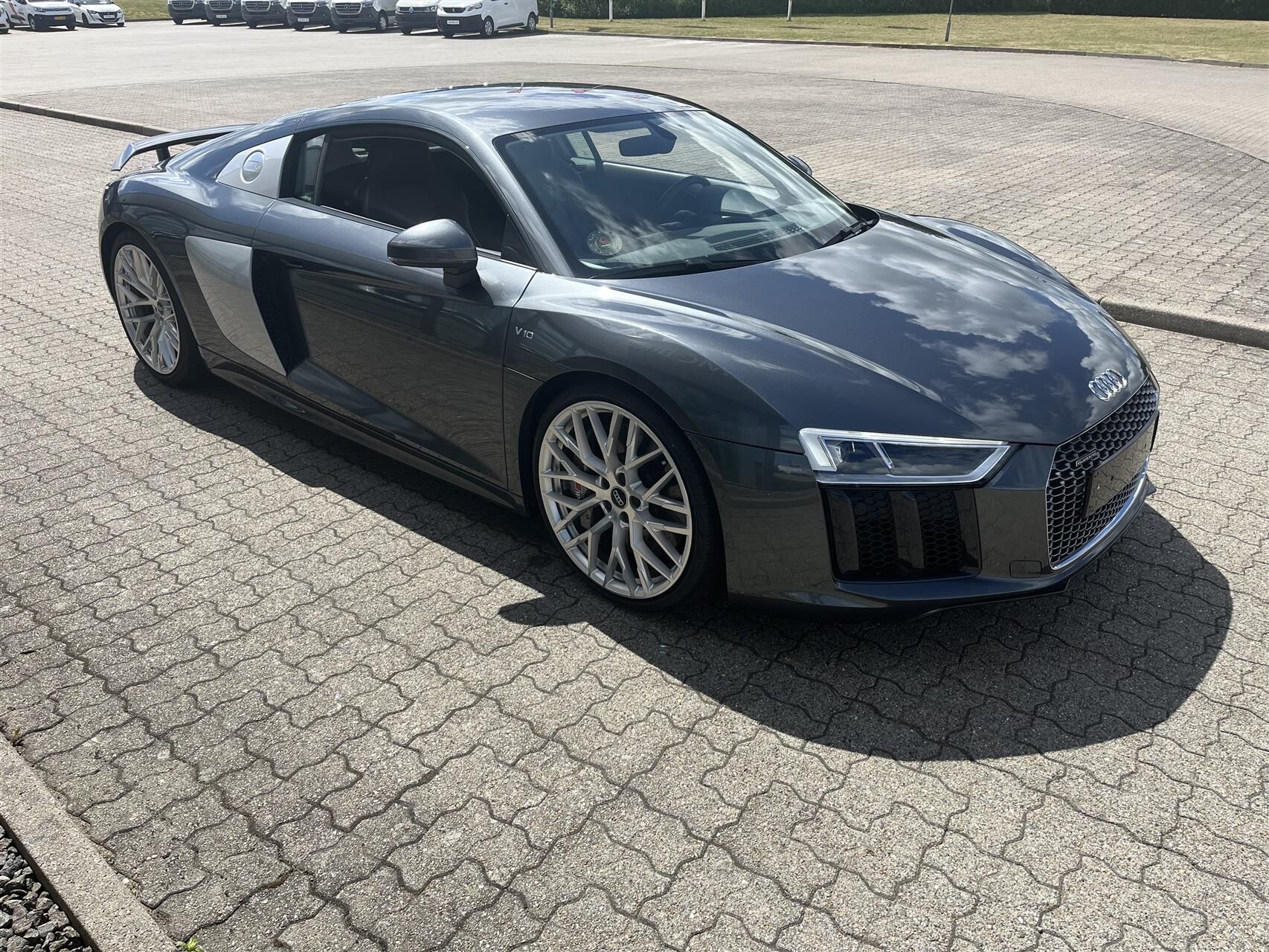 Billede af Audi R8 5,2 V10 Plus FSI Quattro S Tron 610HK 2d 7g Aut.