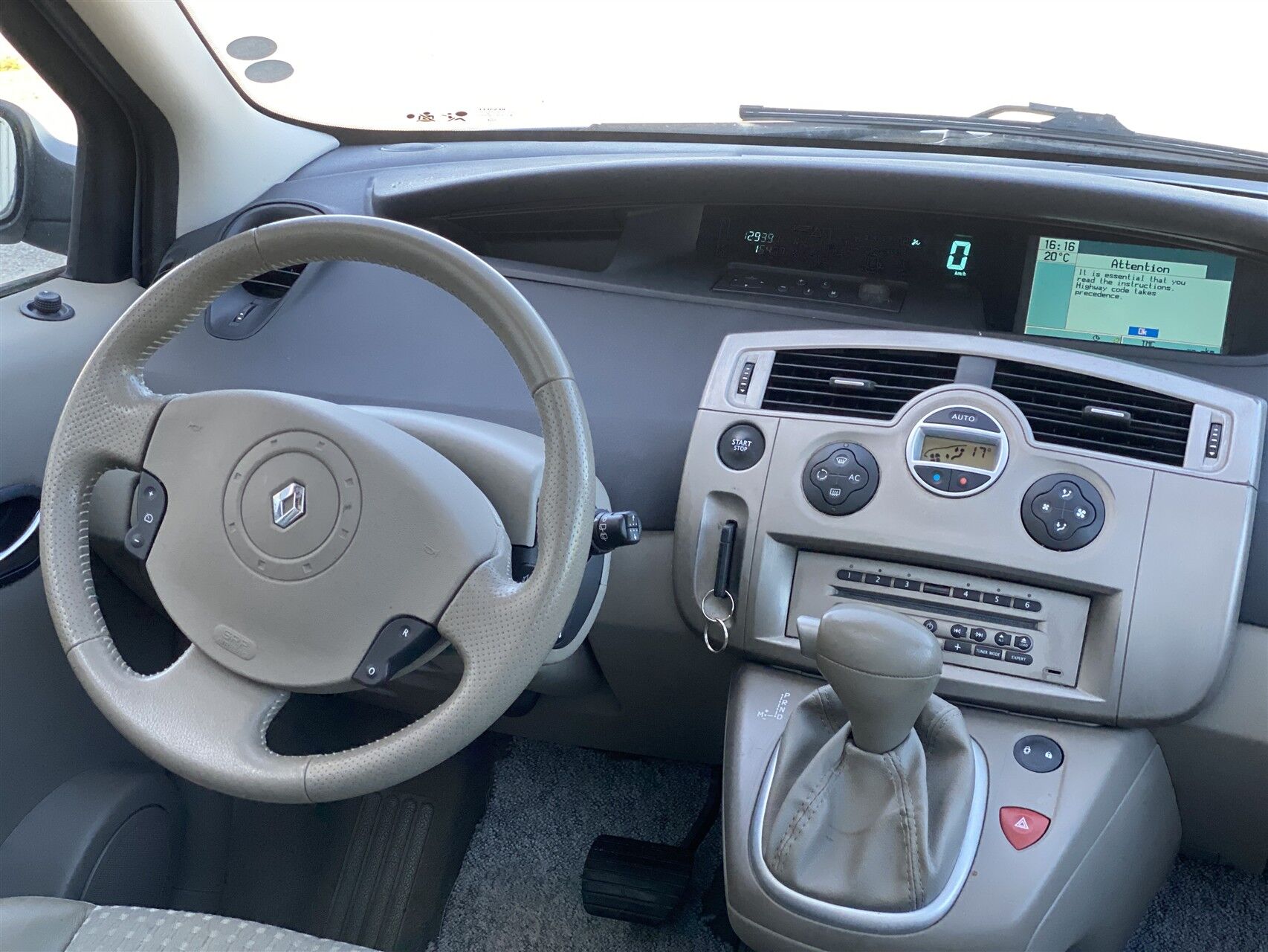 Billede af Renault Grand Scénic 2,0 16V Dynamique 140HK Aut.