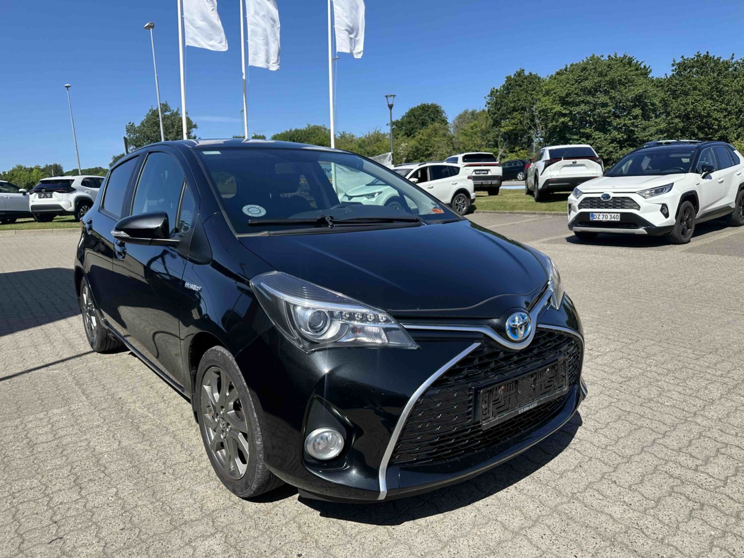 Billede af Toyota Yaris 1,5 Hybrid H2 Style E-CVT 100HK 5d Trinl. Gear