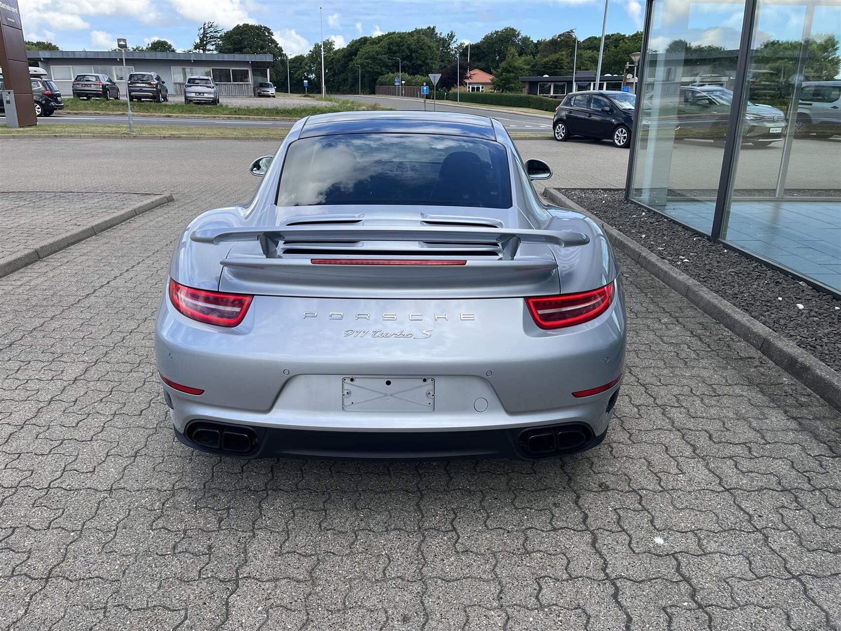 Billede af Porsche 911 Turbo S 3,8 4x4 560HK 2d 7g Aut.