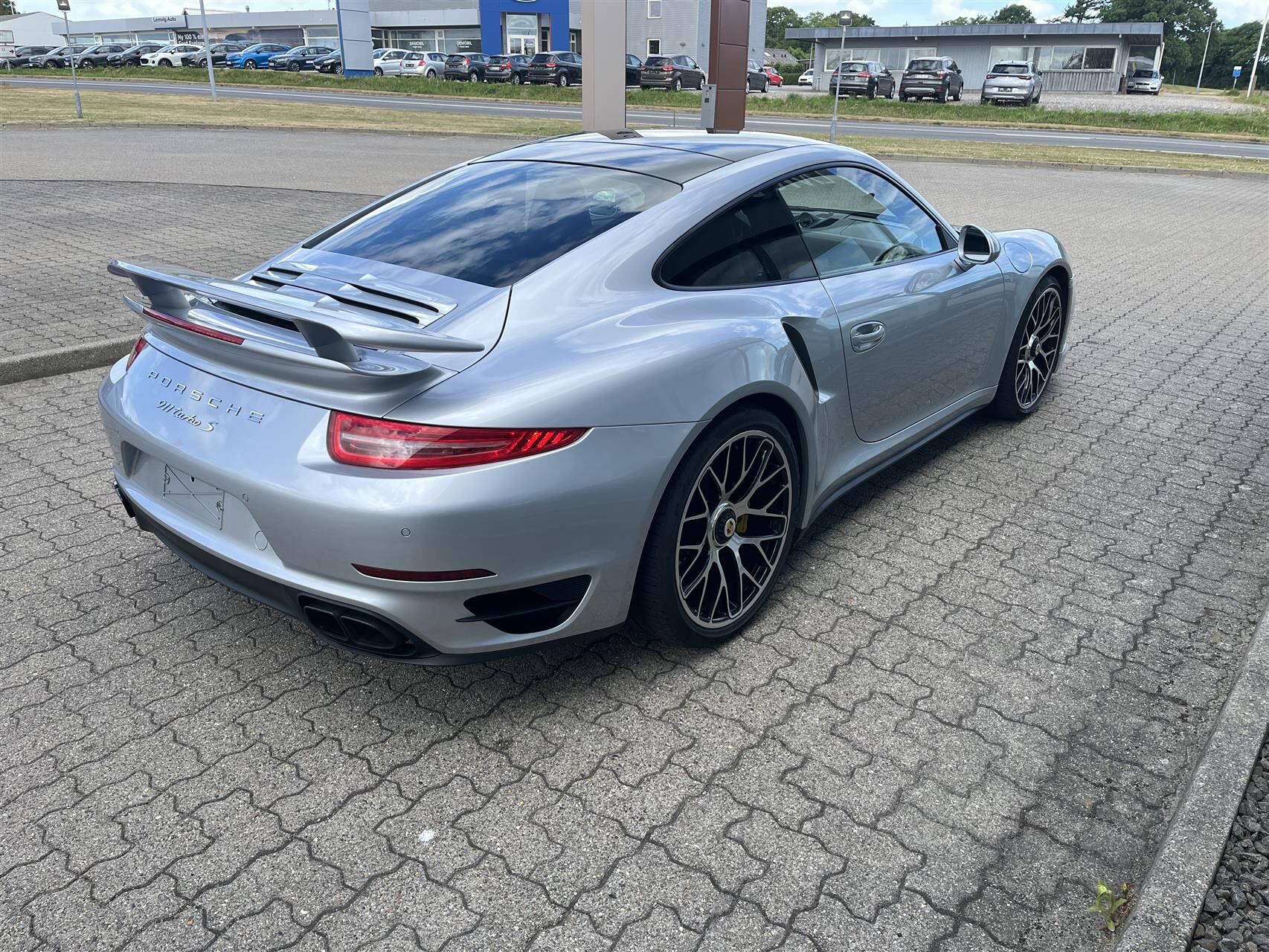 Billede af Porsche 911 Turbo S 3,8 4x4 560HK 2d 7g Aut.