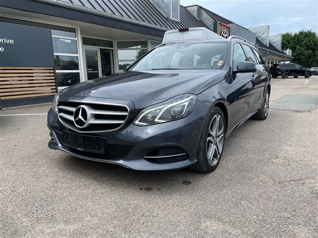 Mercedes-Benz E350 d T 3,0 Bluetec 4Matic 9G-Tronic 252HK Stc 9g Aut.