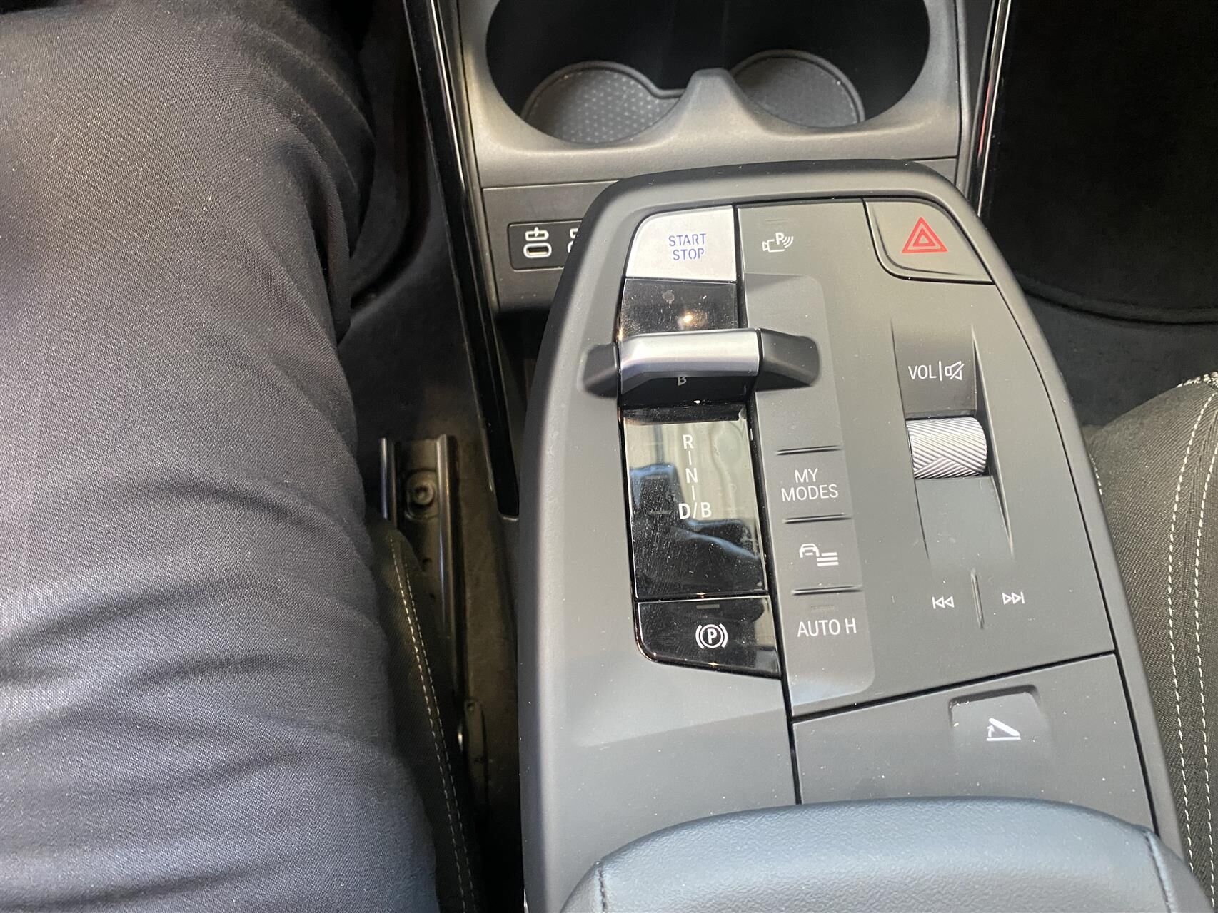Billede af BMW iX2 eDrive20 EL Fully Charged 204HK 5d Aut.