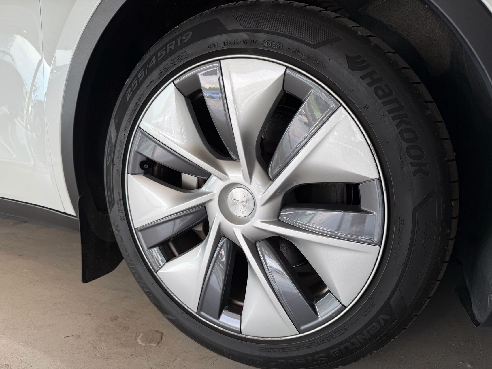 Billede af Tesla Model Y EL Long Range AWD 514HK 5d Aut.