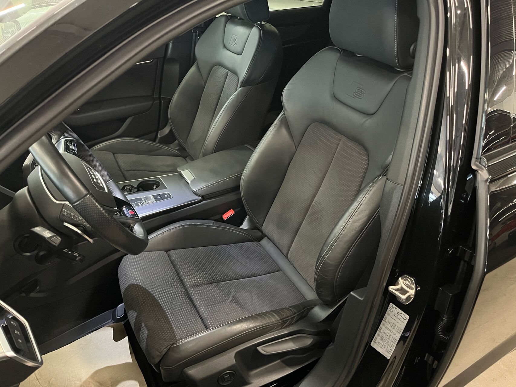 Billede af Audi A6 Avant 2,0 55 TFSI e  Plugin-hybrid Sport Prestige Quattro S Tron 367HK Stc 7g Aut.