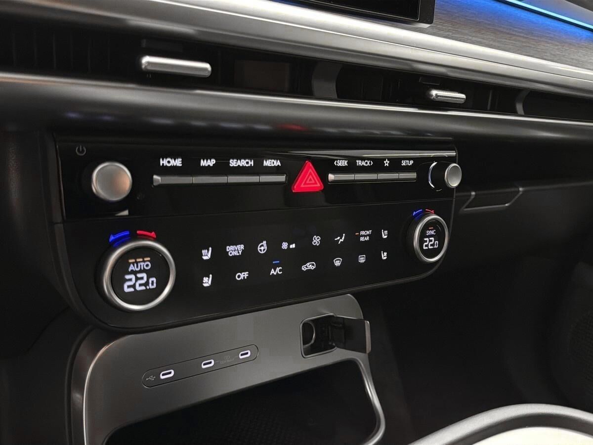 Billede af Hyundai Ioniq 9 7 Sæder Electric 110,3 kWh 4WD 303HK 5d Aut.