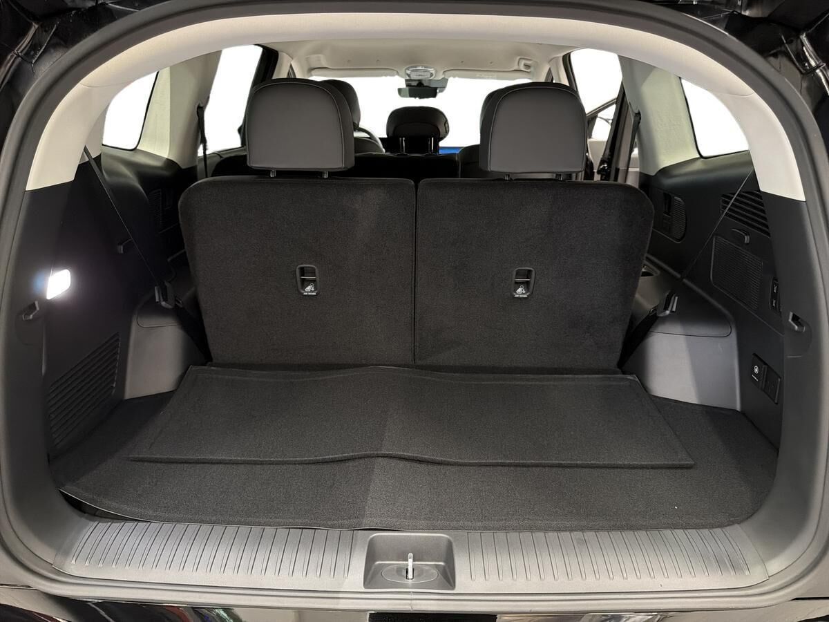 Billede af Hyundai Ioniq 9 7 Sæder Electric 110,3 kWh 4WD 303HK 5d Aut.