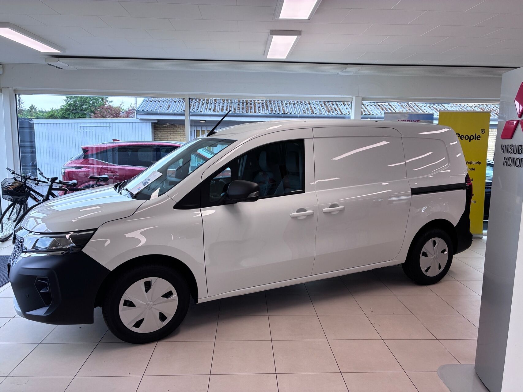 Billede af Nissan Townstar Van Electric 45KWH L2 N-Connecta Blind FD + Blind D