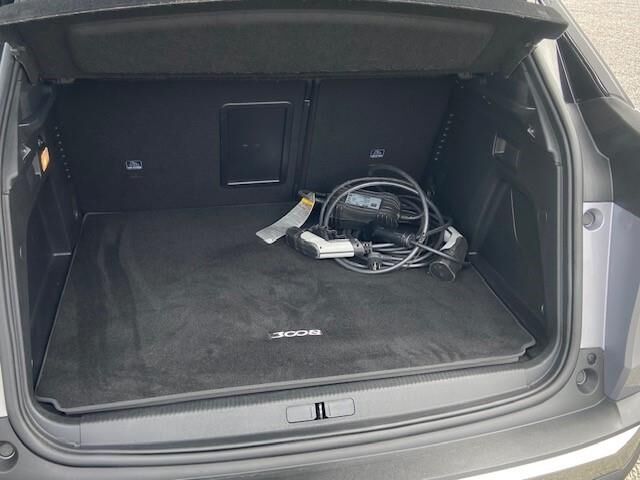 Billede af Peugeot 3008 1,6 PureTech  Plugin-hybrid First Selection EAT8 225HK 5d 8g Aut.