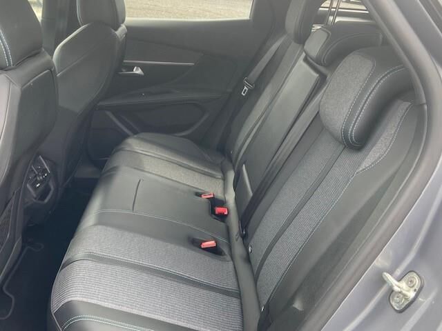 Billede af Peugeot 3008 1,6 PureTech  Plugin-hybrid First Selection EAT8 225HK 5d 8g Aut.
