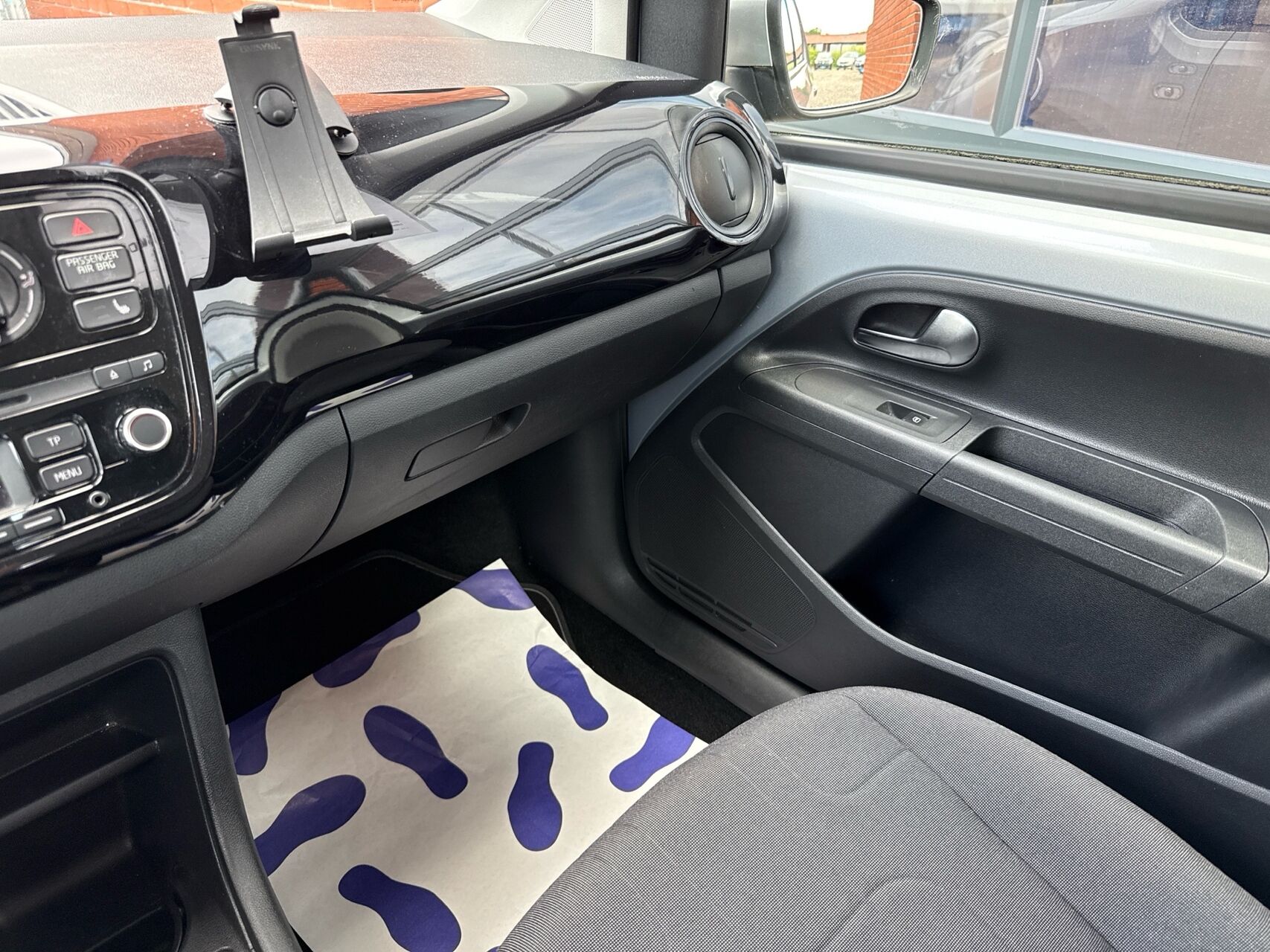 Billede af VW up 1,0 MPI BMT Move 60HK 5d