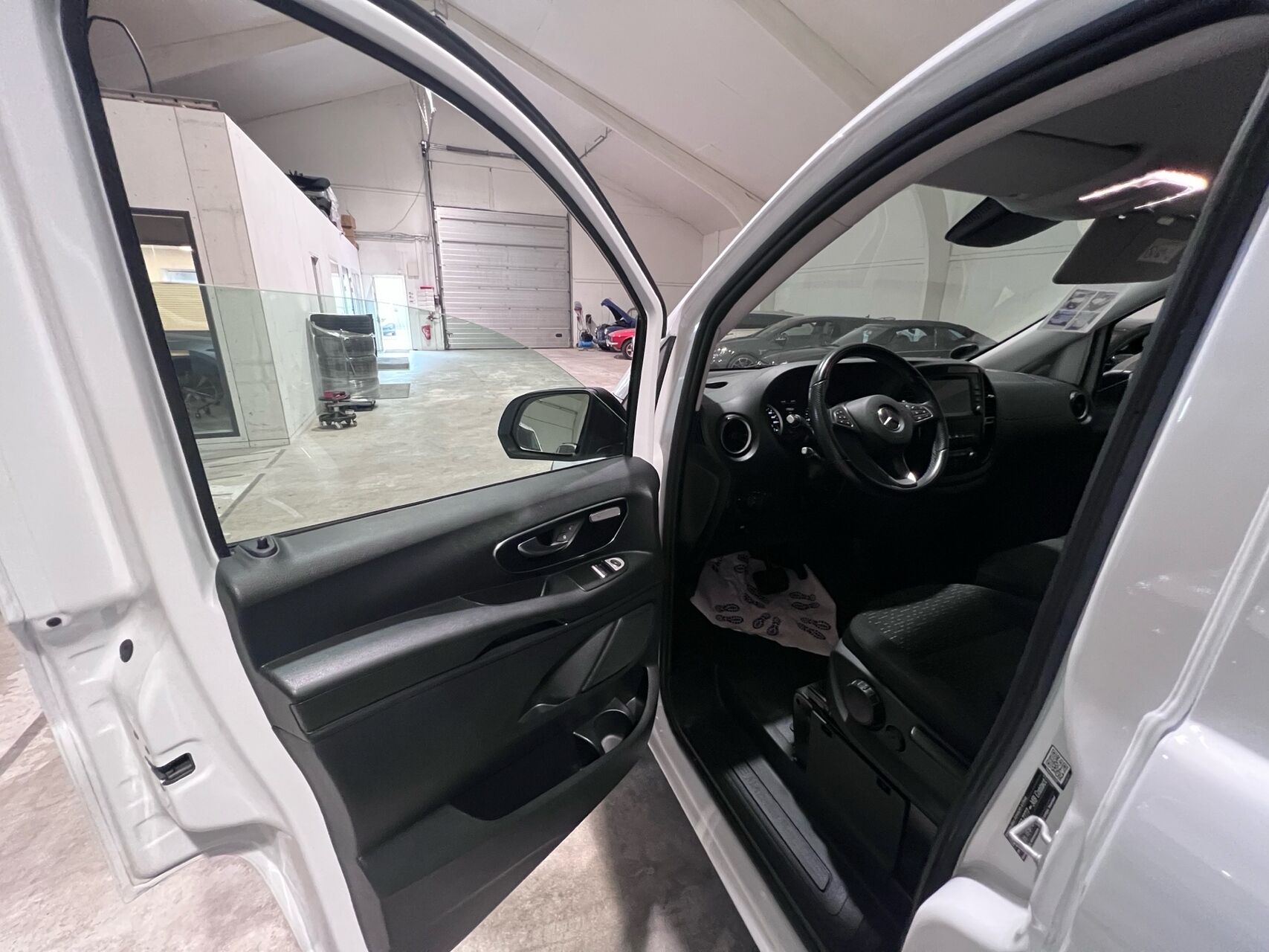 Billede af Mercedes-Benz Vito 114 A2 2,0 CDI RWD 9G-Tronic 136HK Van Aut.