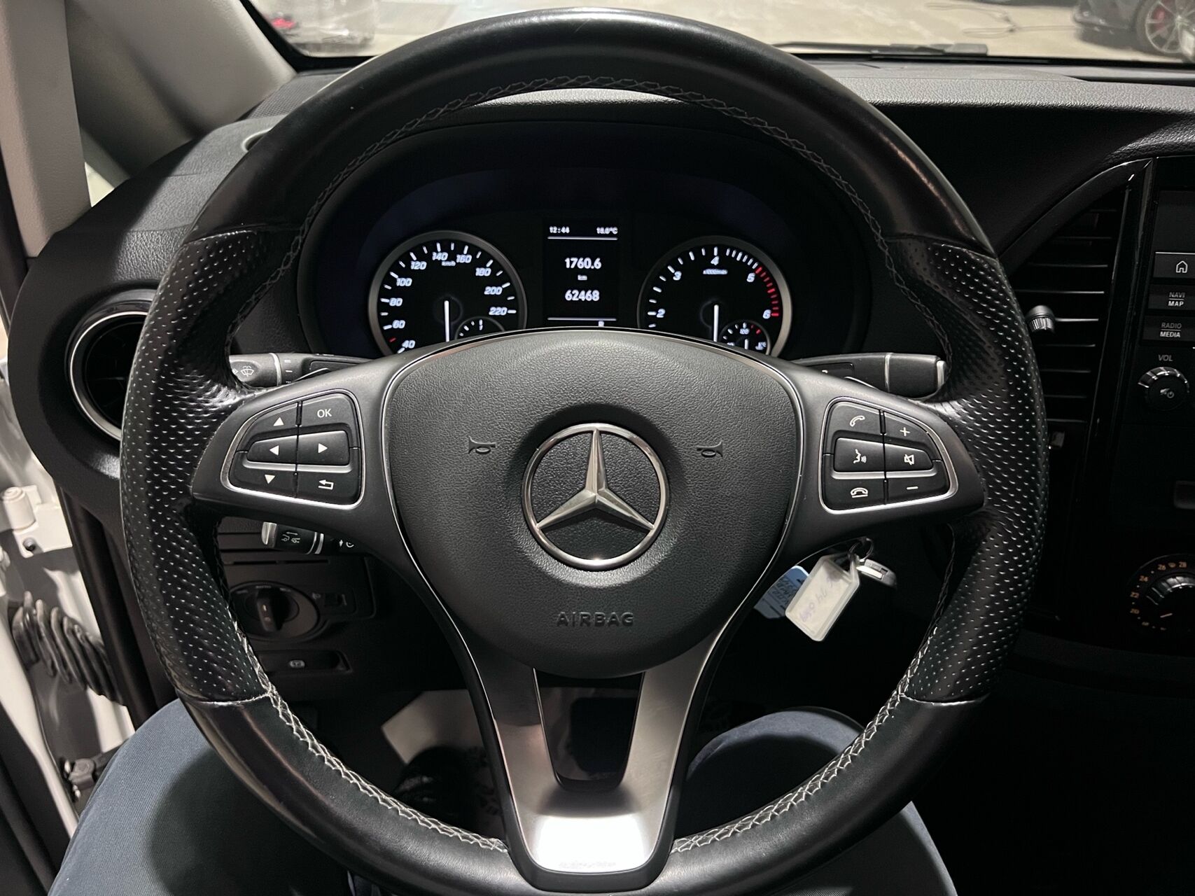 Billede af Mercedes-Benz Vito 114 A2 2,0 CDI RWD 9G-Tronic 136HK Van Aut.