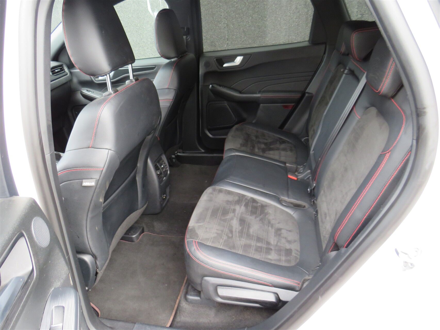 Billede af Ford Kuga 2,5 Plugin-hybrid ST-Line X CVT 225HK 5d Trinl. Gear