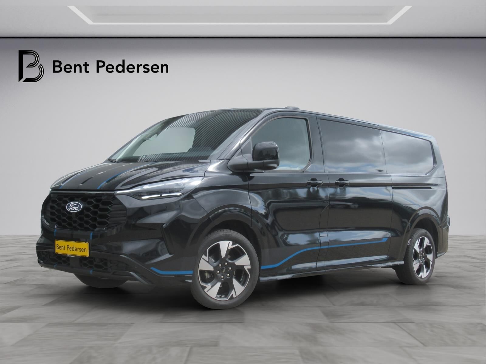 Billede af Ford Transit Custom 320 L2H1 2,0 EcoBlue Sport 170HK Van 8g Aut.