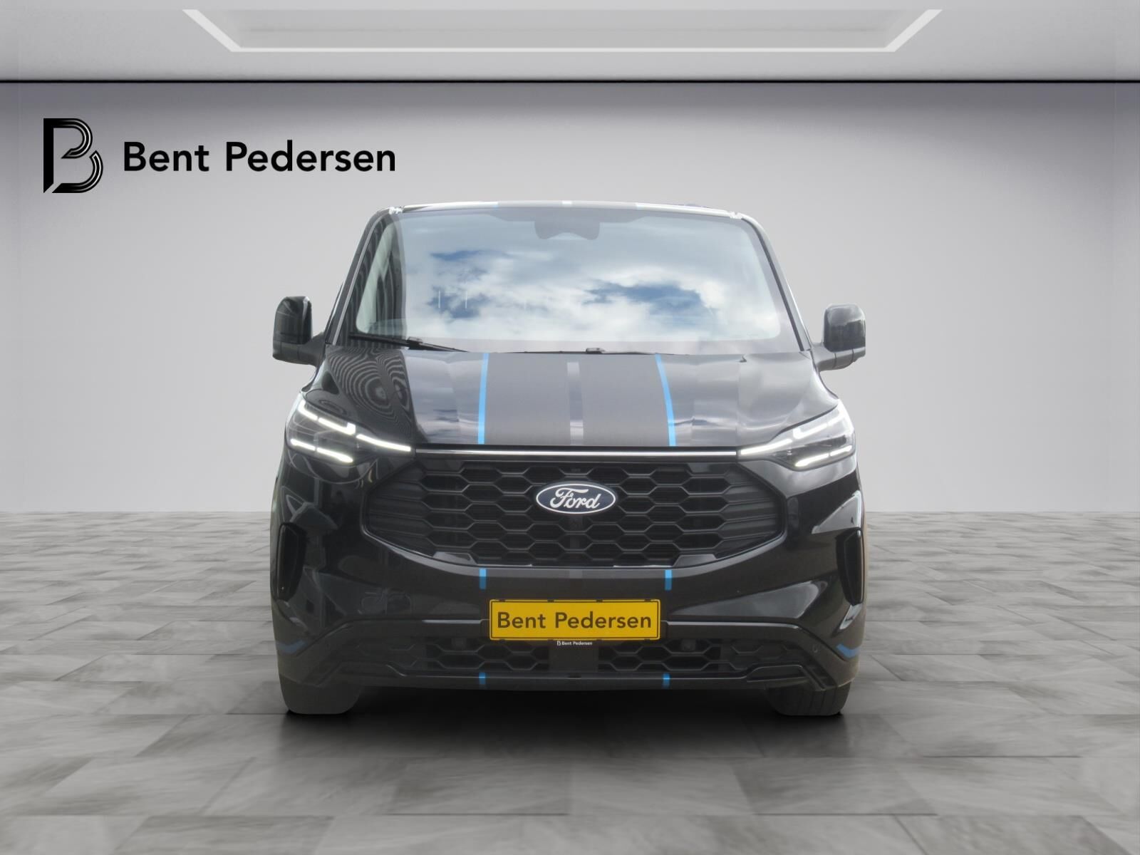 Billede af Ford Transit Custom 320 L2H1 2,0 EcoBlue Sport 170HK Van 8g Aut.
