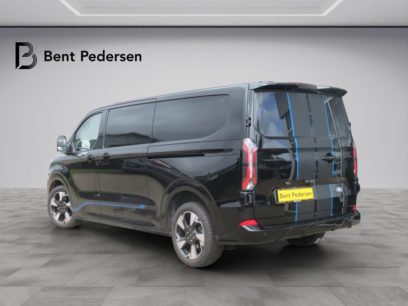 Billede af Ford Transit Custom 320 L2H1 2,0 EcoBlue Sport 170HK Van 8g Aut.