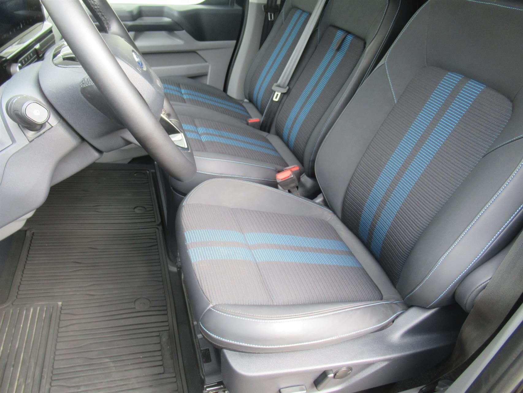 Billede af Ford Transit Custom 320 L2H1 2,0 EcoBlue Sport 170HK Van 8g Aut.
