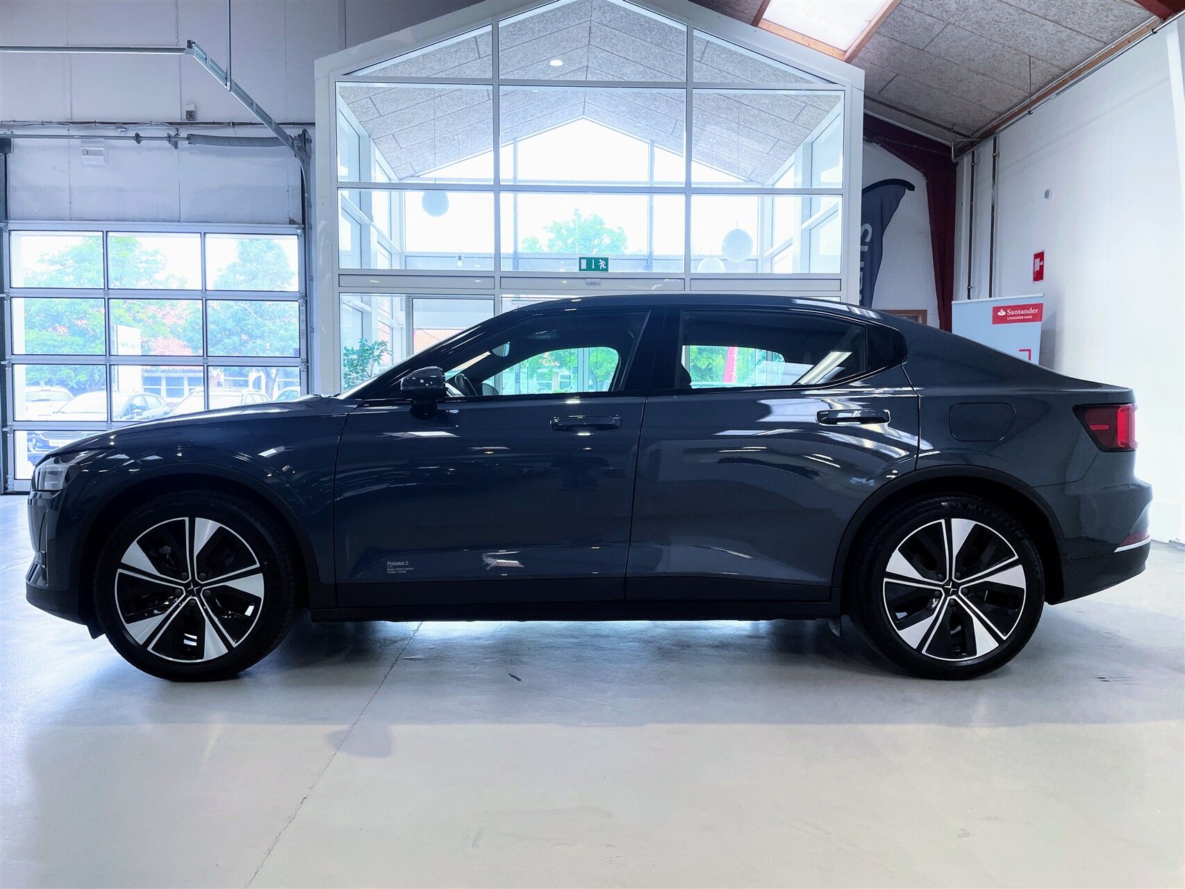 Billede af Polestar 2 EL Long range Single motor Plus 231HK 5d Aut.