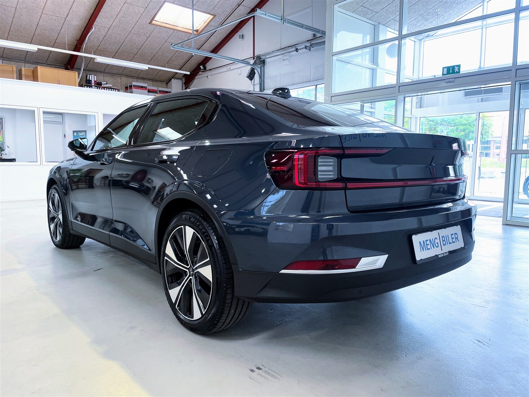 Billede af Polestar 2 EL Long range Single motor Plus 231HK 5d Aut.