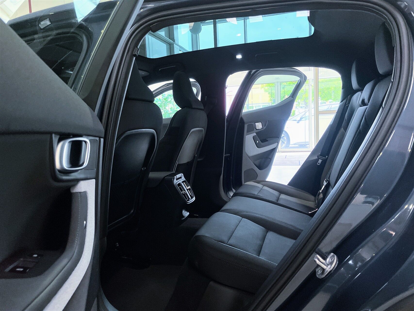 Billede af Polestar 2 EL Long range Single motor Plus 231HK 5d Aut.