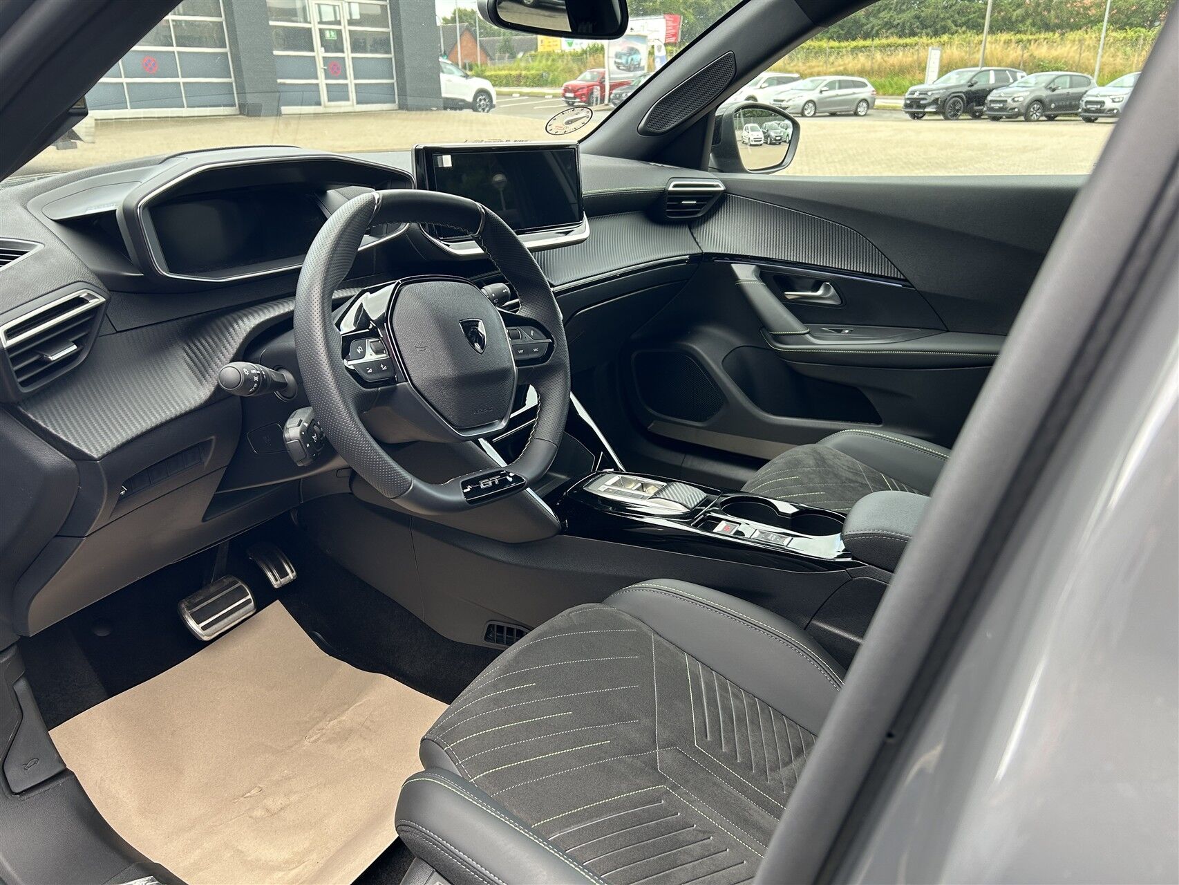 Billede af Peugeot e-2008 EL GT 156HK 5d Aut.