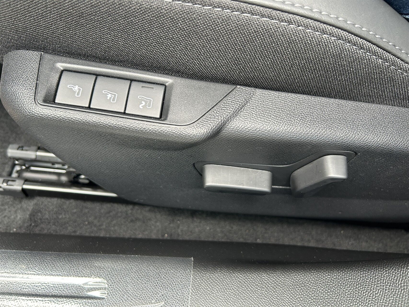 Billede af Peugeot e-2008 EL GT 156HK 5d Aut.
