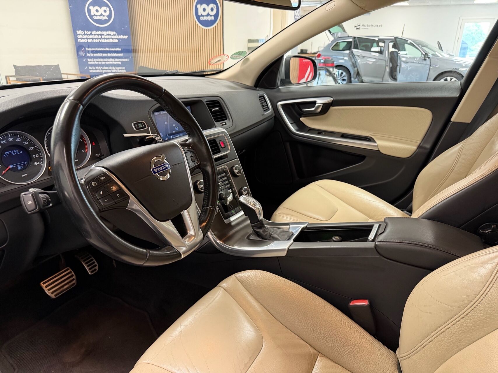 Billede af Volvo V60 2,0 D4 Momentum 163HK Stc 6g Aut.