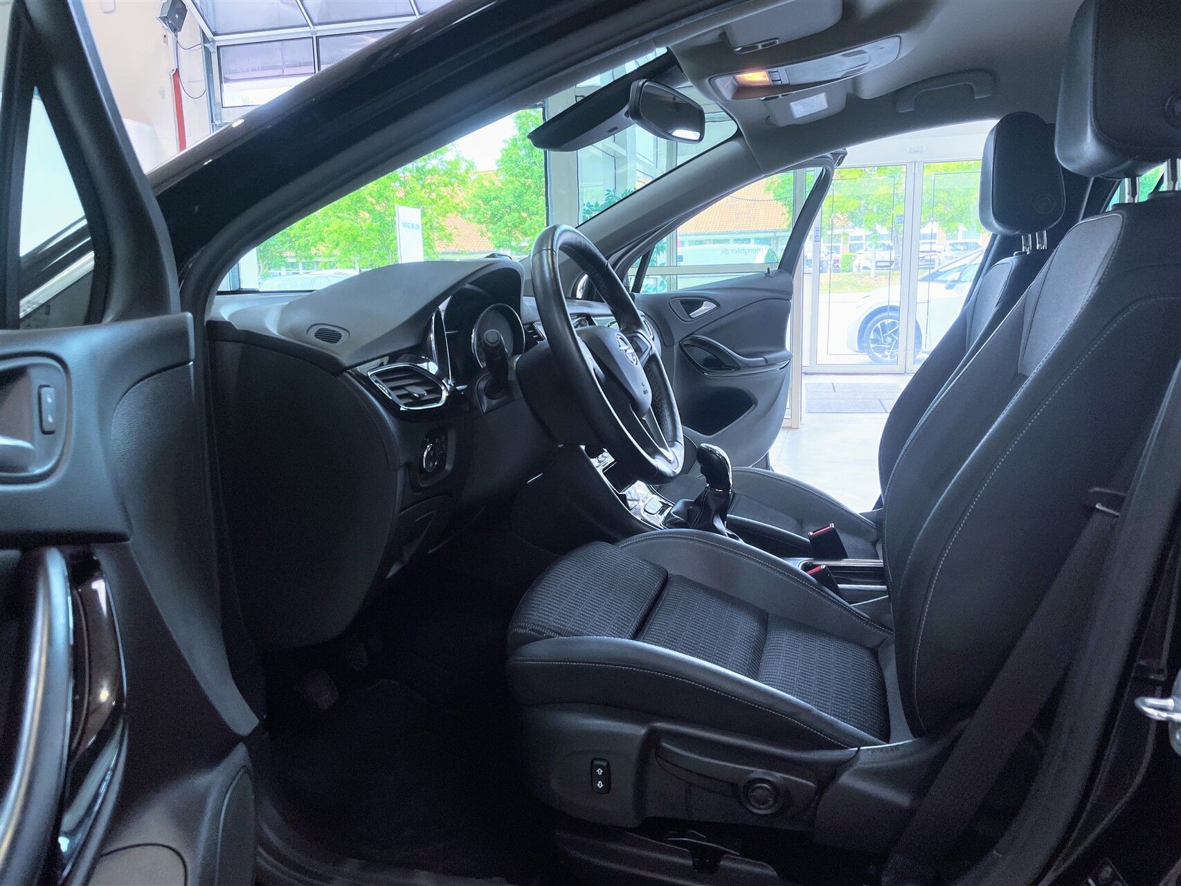 Billede af Opel Astra 1,2 Turbo Elegance 110HK 5d 6g