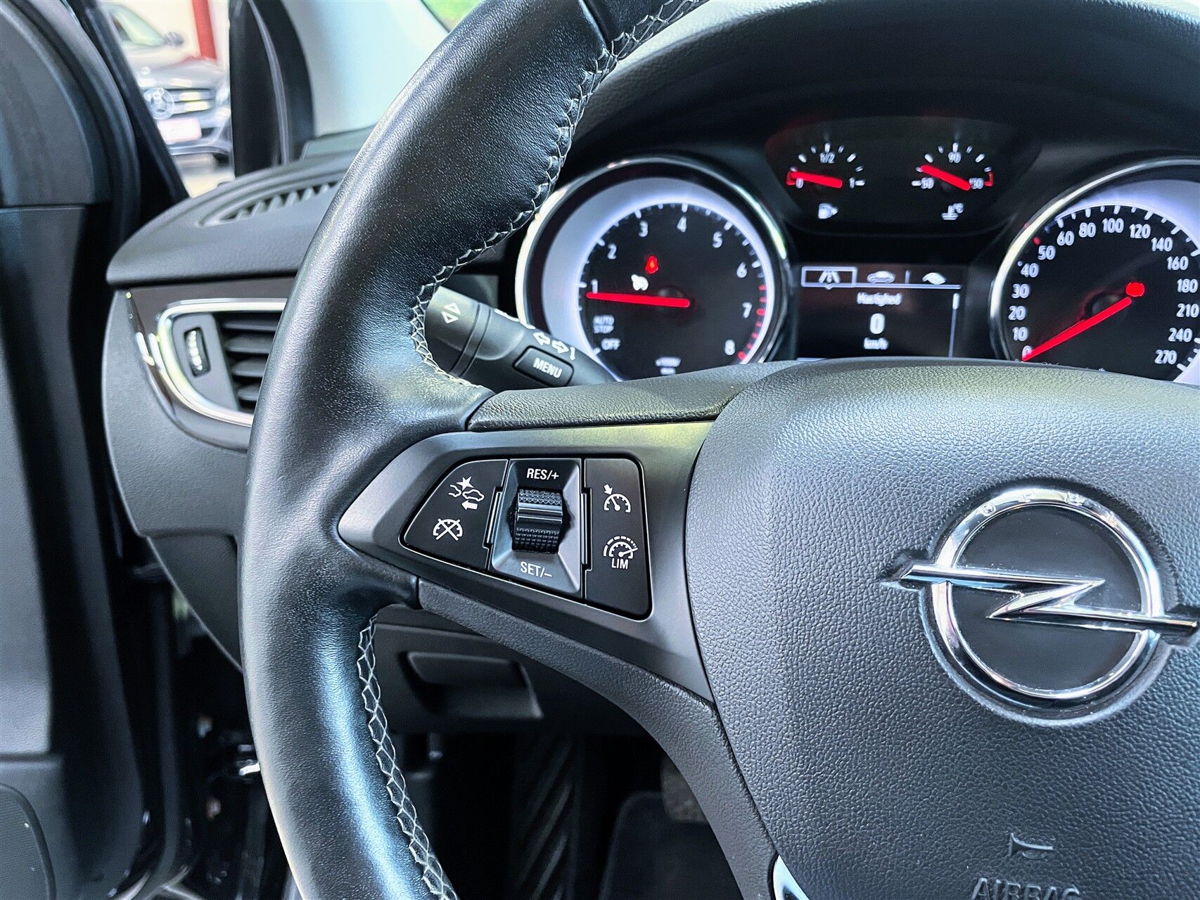 Billede af Opel Astra 1,2 Turbo Elegance 110HK 5d 6g